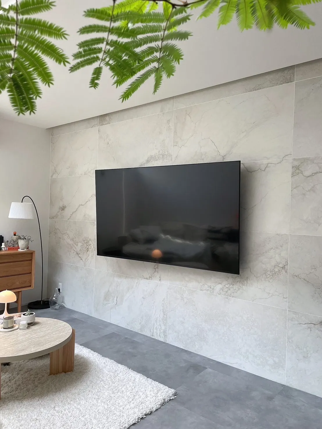 テレビ背面の画像